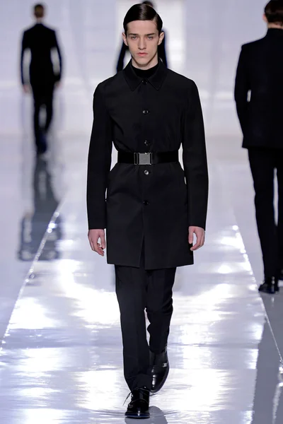 Look 8